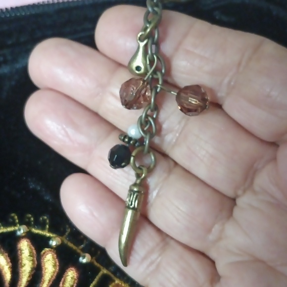 SO Ladies Black Velvet Hand/ Shoulder Purse Embroidered With Roses - Picture 10 of 16